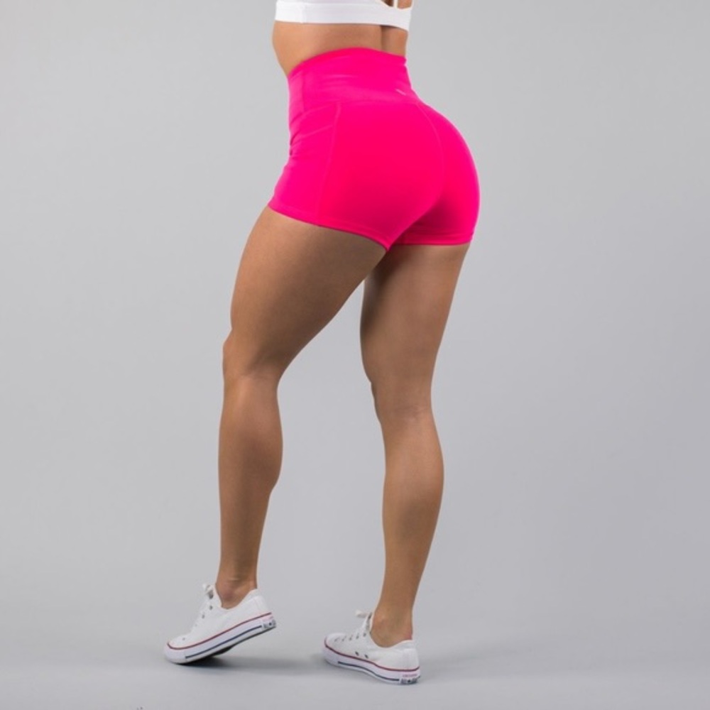 Buffbunny hibiscus shorts